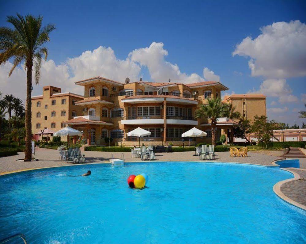 Tolip Inn Resort Fāʼid Zewnętrze zdjęcie